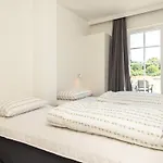 Charming 4-person Getaway 布拉万德