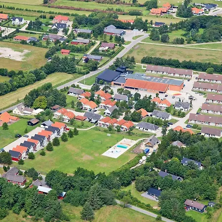 6 Person On A In Bl Vand * Blåvand
