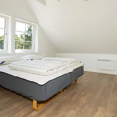 Charming 4-person Getaway Holiday home Blavand