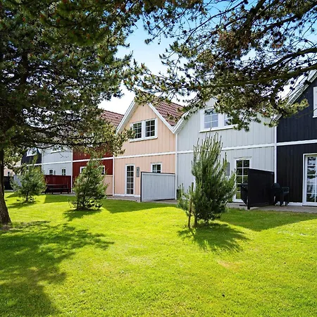 펜션 Charming 4-person Getaway Blåvand