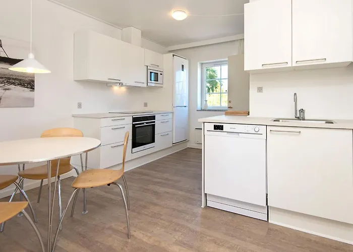 Charming 4-person Getaway 度假居 布拉万德